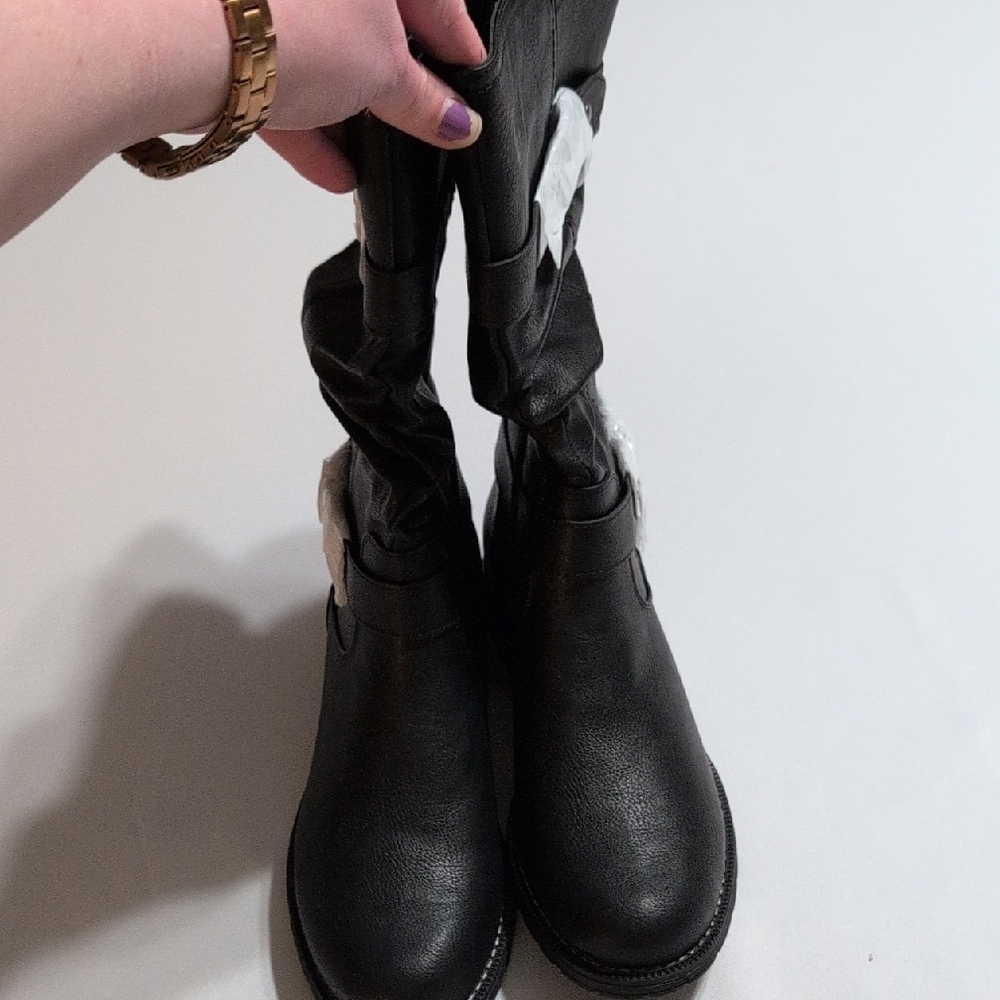 Stylish Black Mid-Thigh Boots